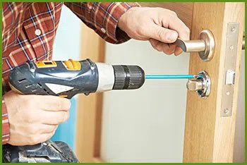 Neighborhood Locksmith Services Bonner Springs, KS 913-214-0746 - 6-lock-installation